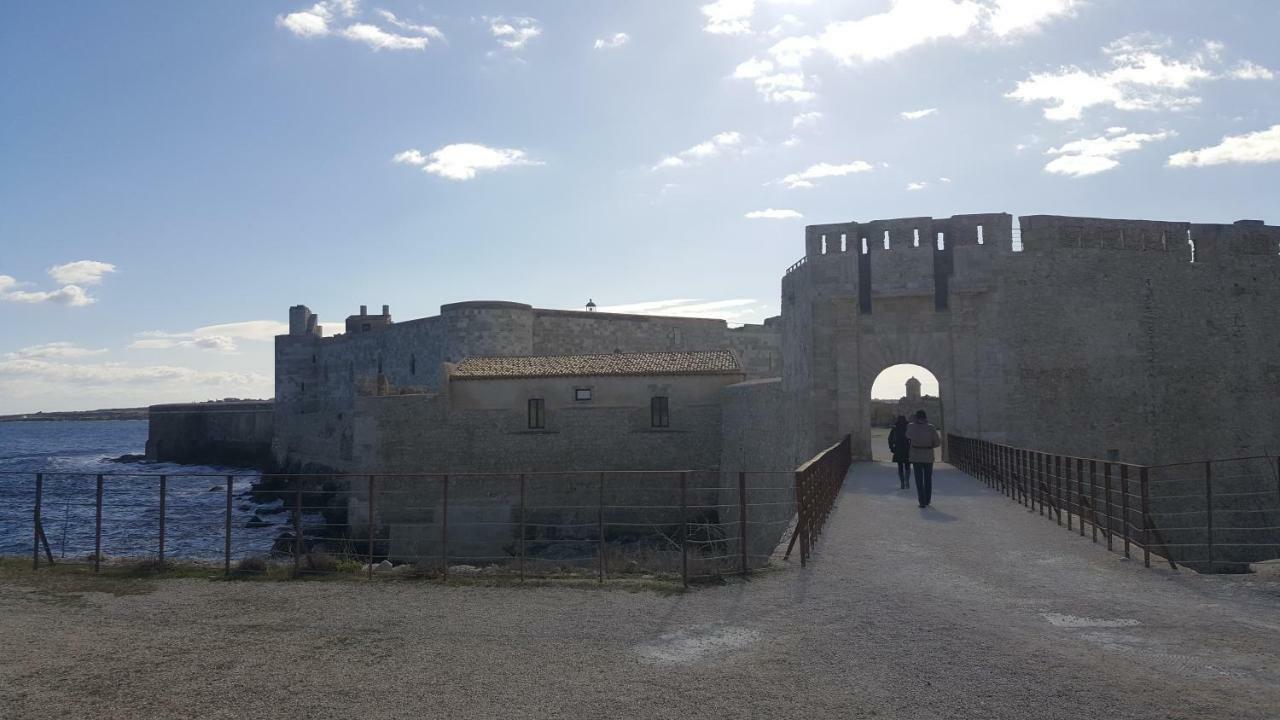 Il Nido Di Diana In Ortigia Apartment Сиракуза Екстериор снимка
